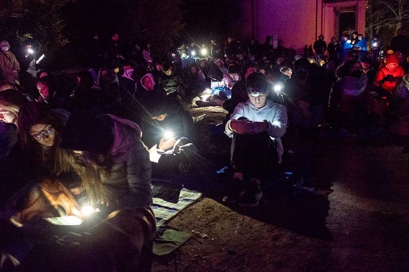 Veglia delle Palme 2022 con i giovani della diocesi di Novara e il vescovo Franco Giulio Brambilla al Sacro Monte di Orta.