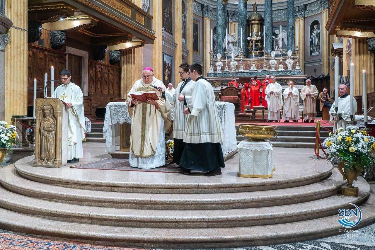 Sabato Santo 2026Cattedrale Novara_27